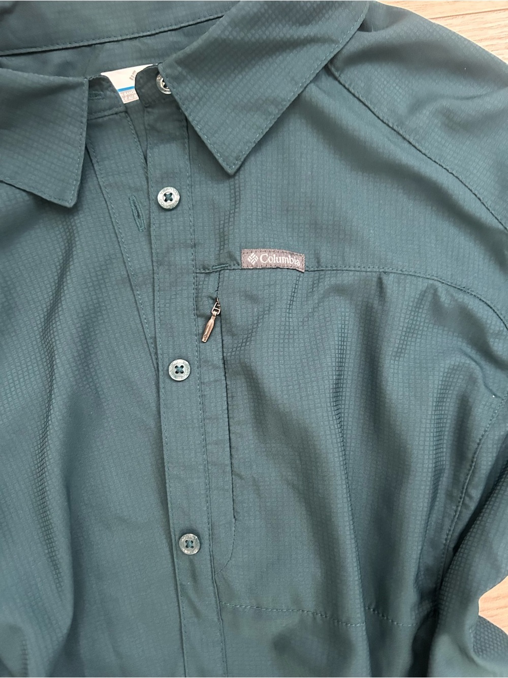 Columbia Women's Deep Teal Long-Sleeve Button Down Shirt - Picture 2 of 4